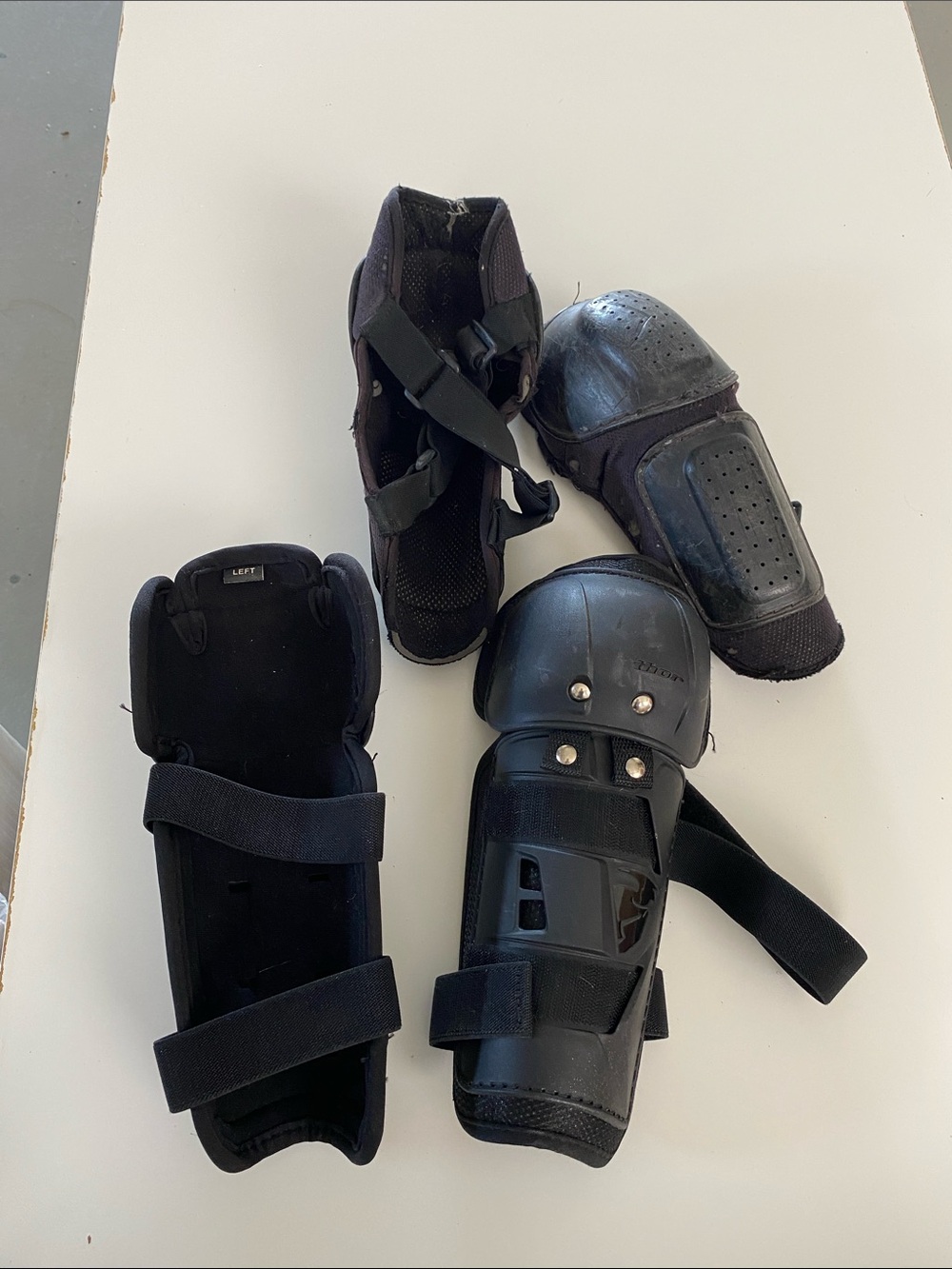 Black Protective Shin Guards Set